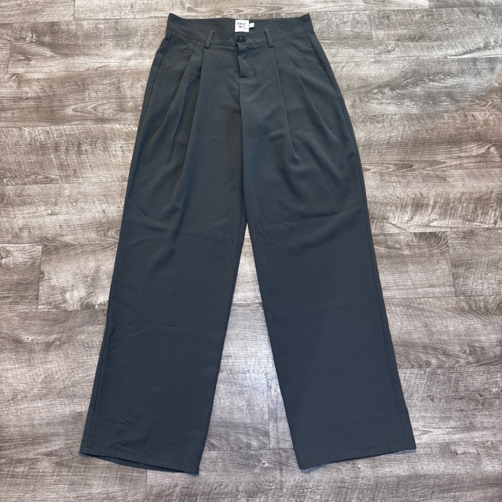 Princess Polly Archer Tailored Relaxed Leg Pleated Pants Olive Green Womens Sz 8